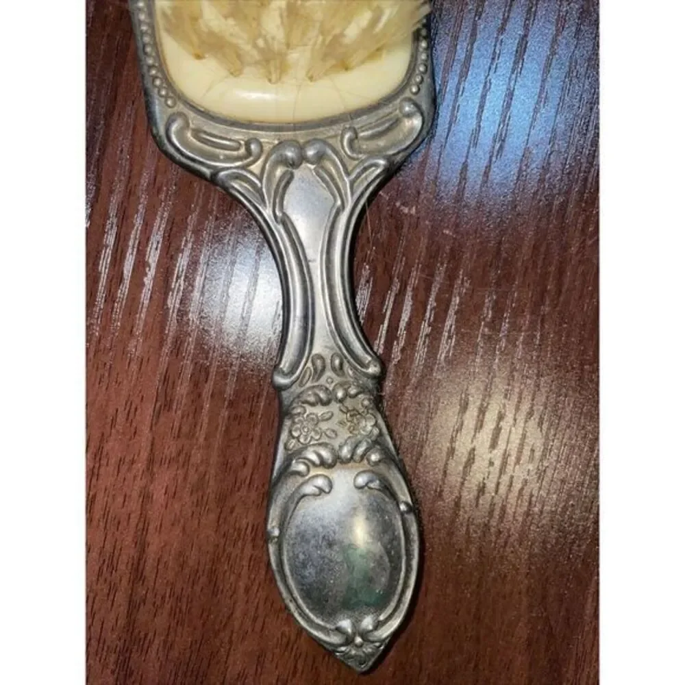 Vintage Silver Plated Brush Vanity Nice‎ Floral Heavy Ornate